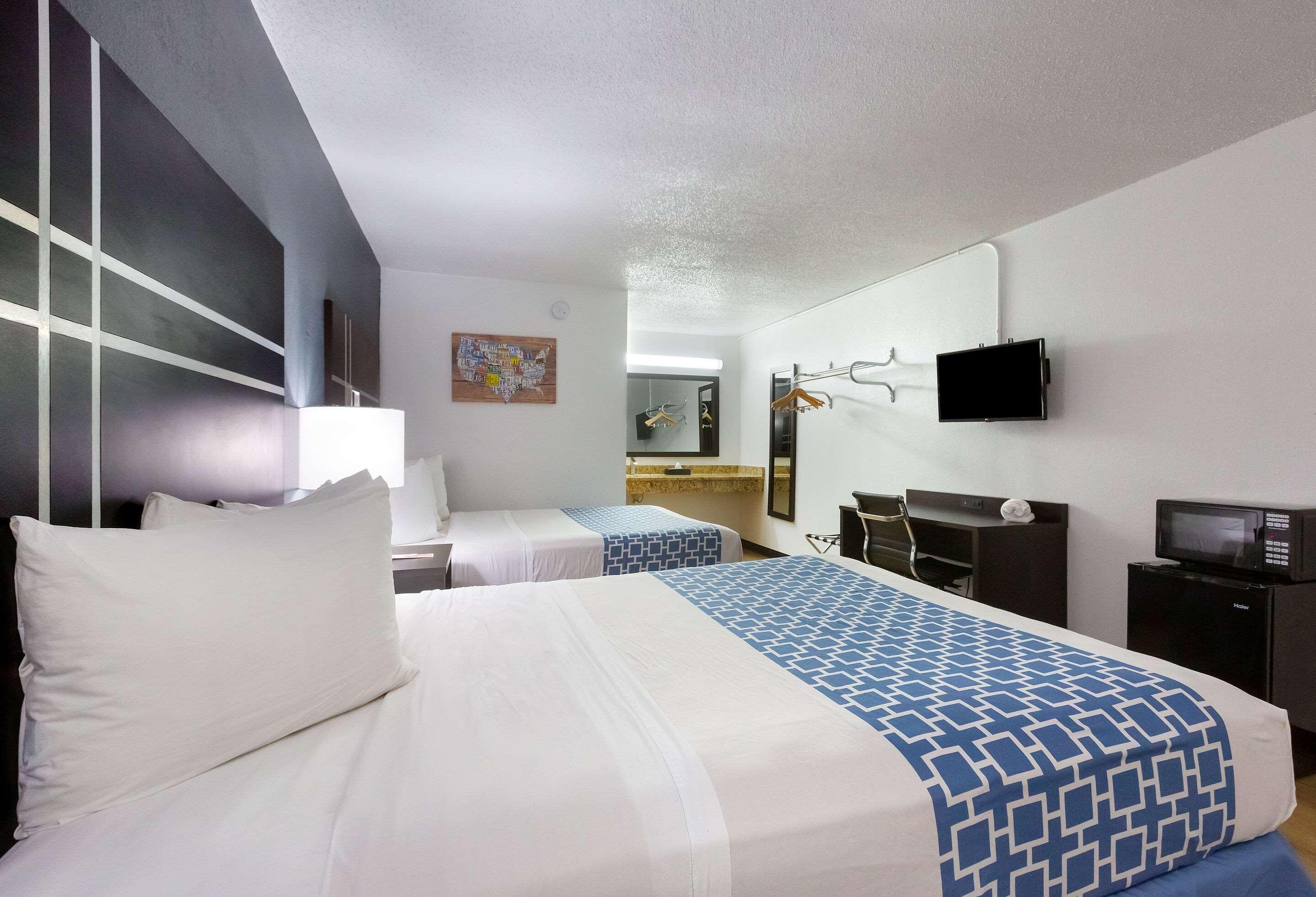 Econo Lodge Литония Экстерьер фото