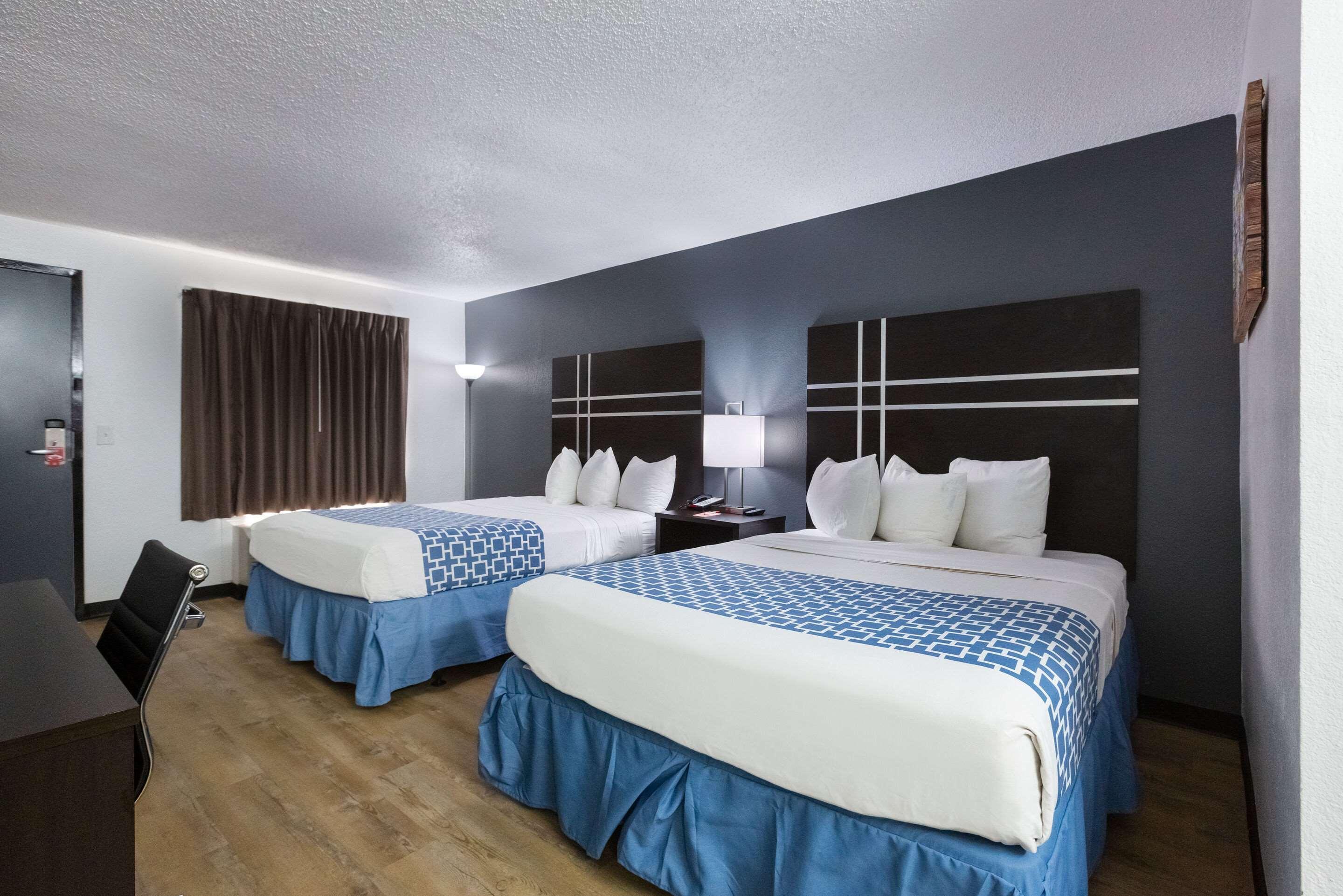 Econo Lodge Литония Экстерьер фото