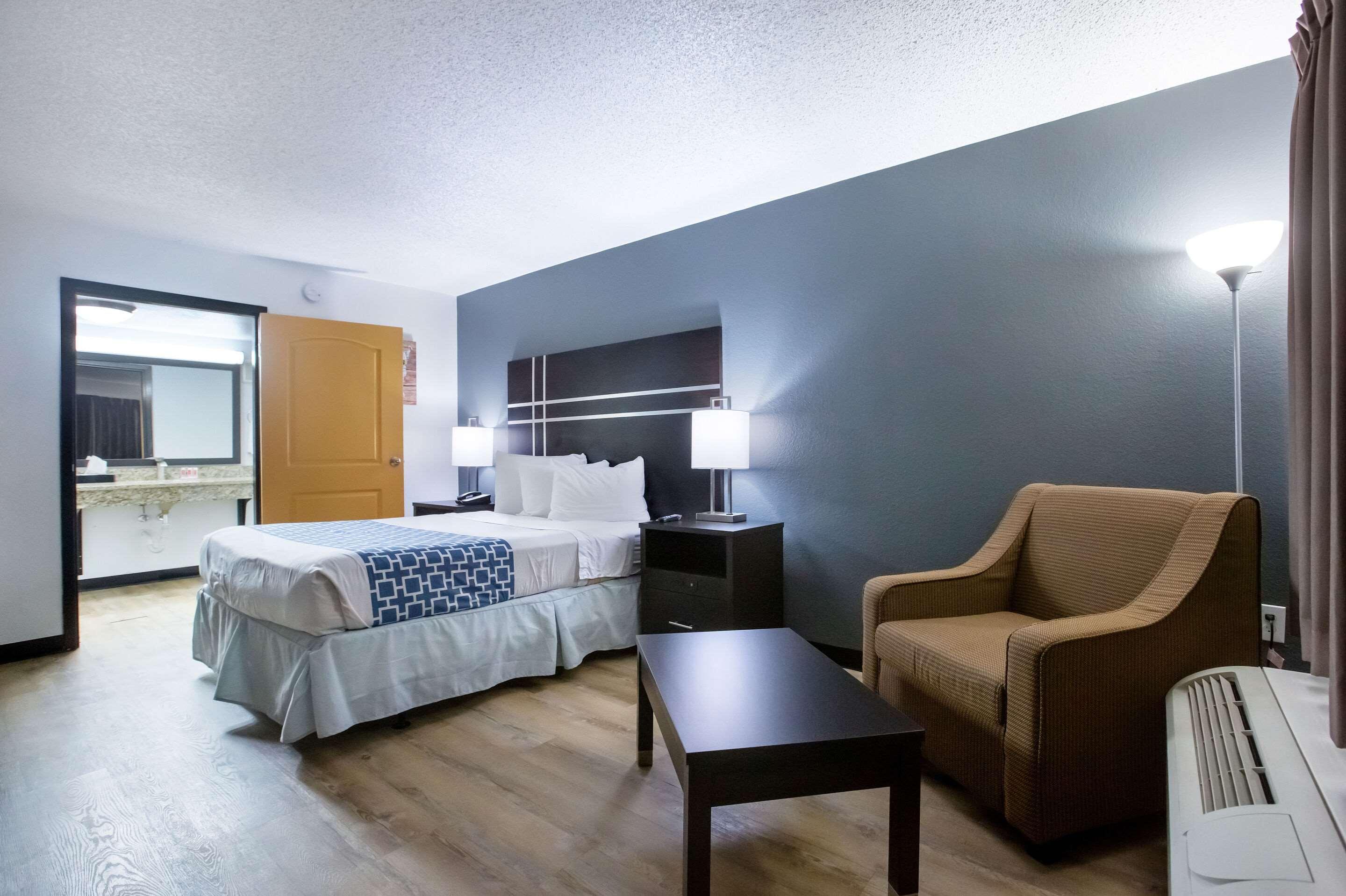 Econo Lodge Литония Экстерьер фото