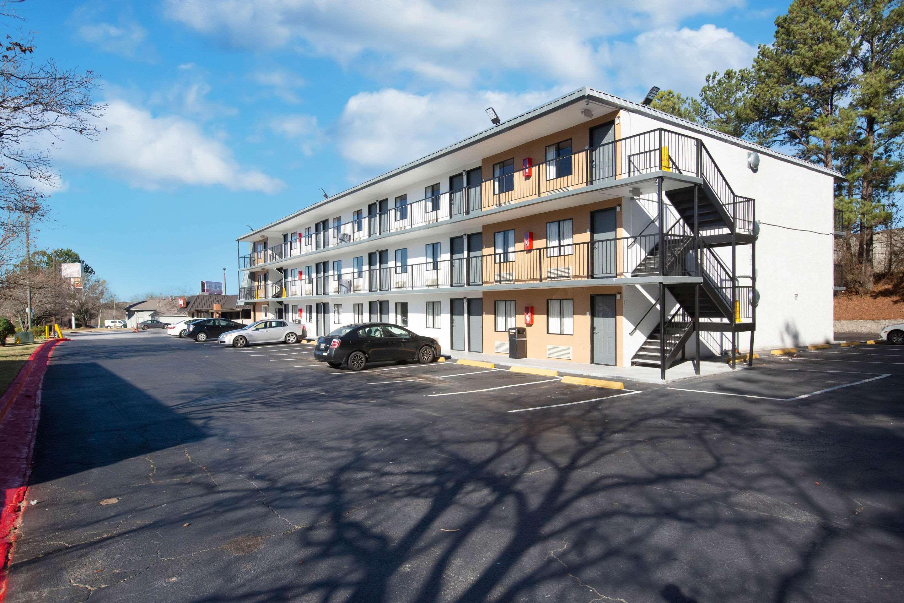 Econo Lodge Литония Экстерьер фото