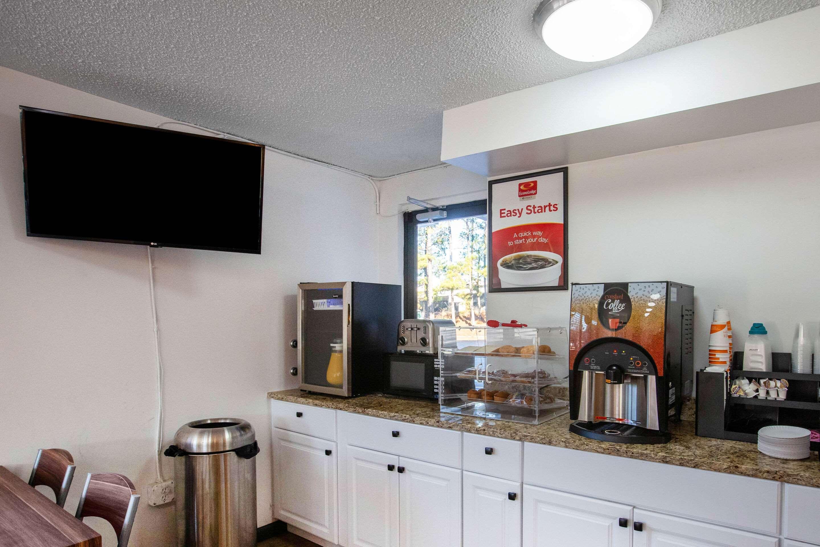 Econo Lodge Литония Экстерьер фото